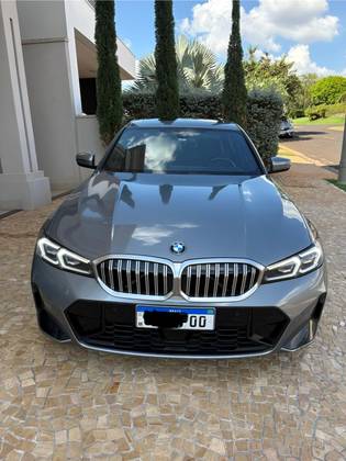 BMW 320i 2.0 16V TURBO FLEX M SPORT AUTOMÁTICO BMW 320i 2.0 16V TURBO FLEX M SPORT AUTOMÁTICO